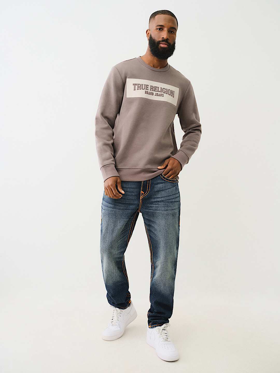 EMBOSSED ARCH LOGO SWEATSHIRT, image 5