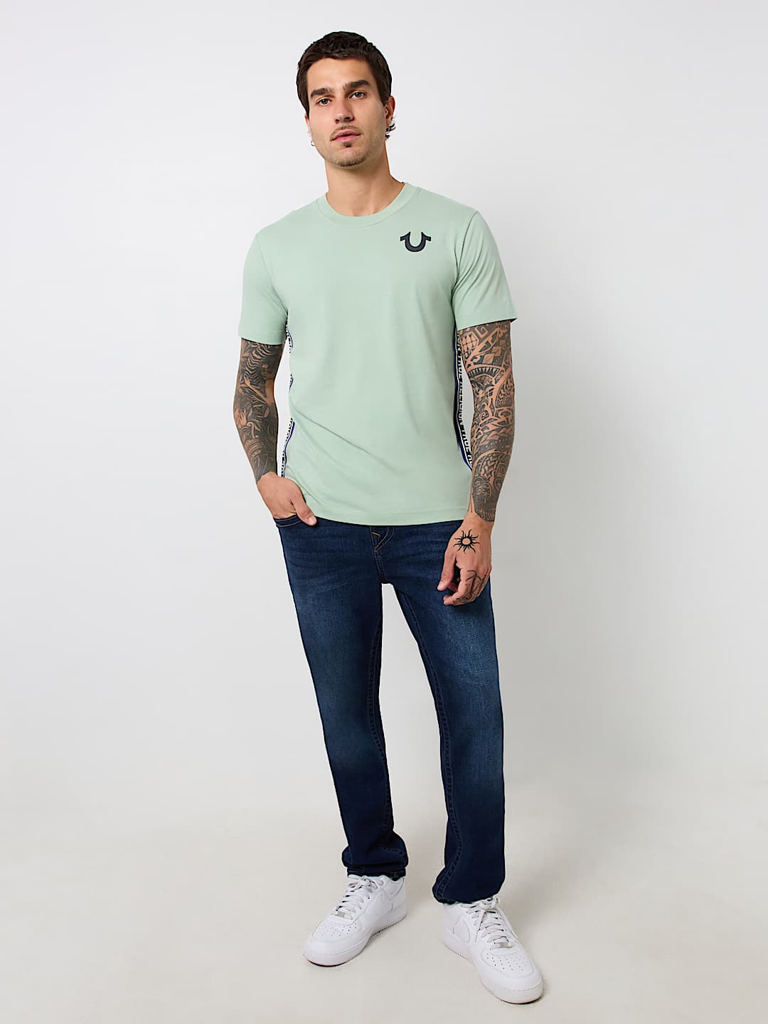 TRUE RELIGION CONTRAST TAPING TEE, image 5
