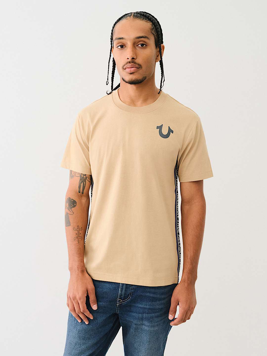 TRUE RELIGION CONTRAST TAPING TEE, image 2