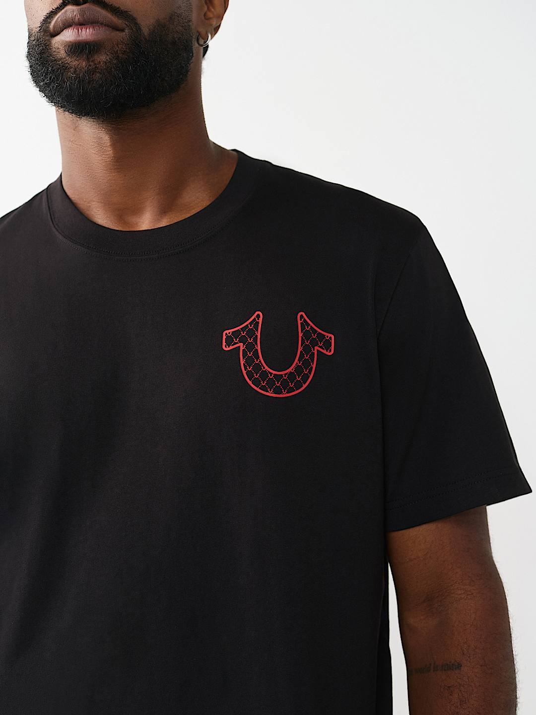 CAMISETA CON GR&Aacute;FICO DE HERRADURA RELLENA CON LETRAS, image 4