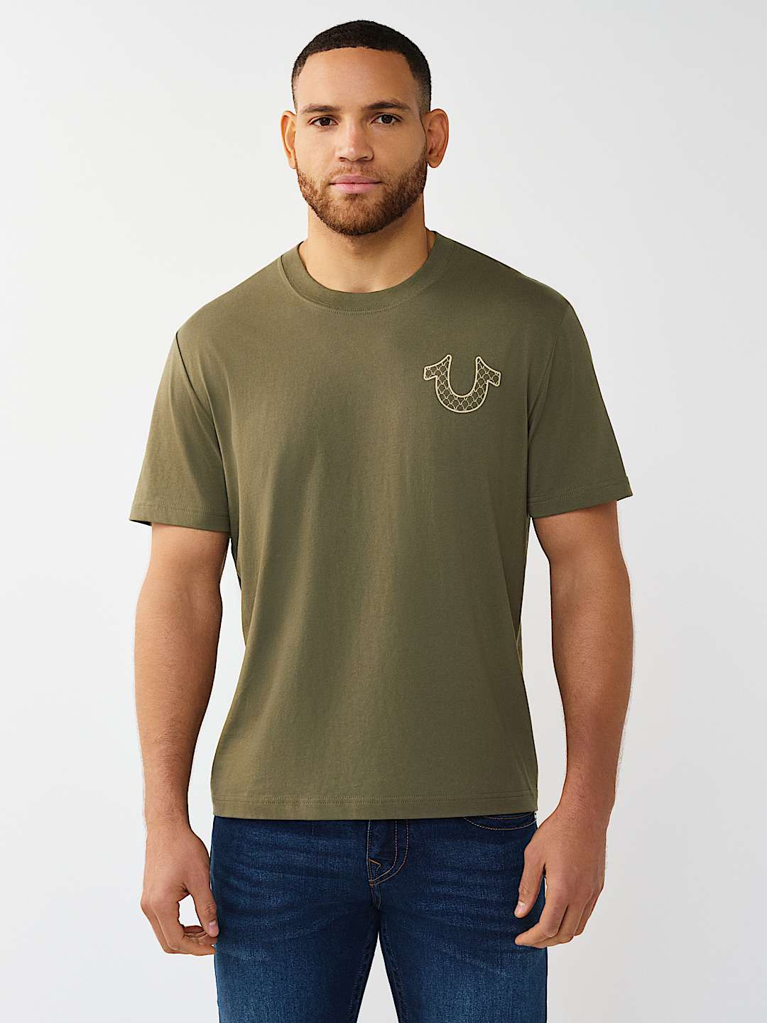 FILLED HORSESHOE SCRIPT GRAPHIC TEE