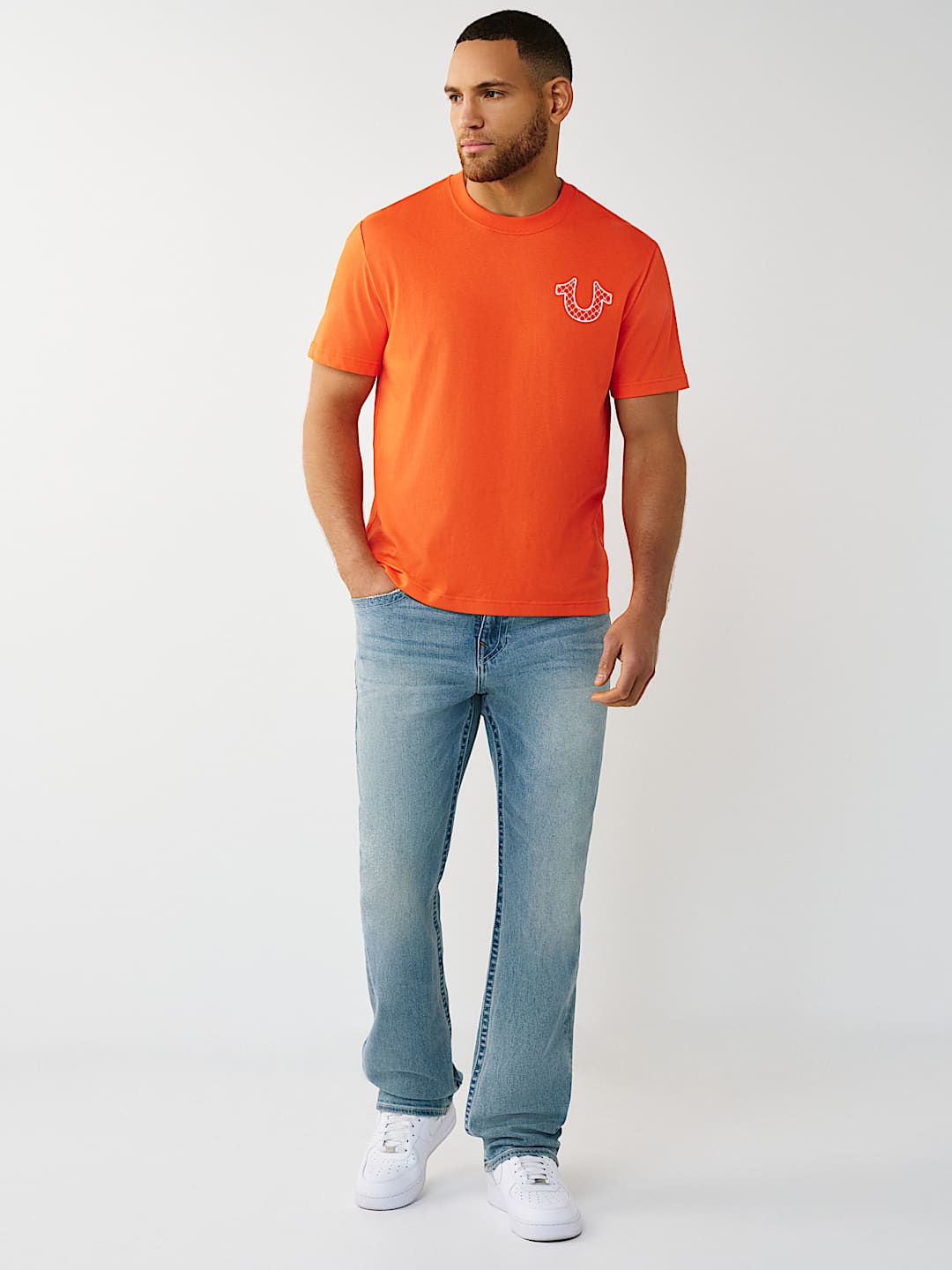 CAMISETA CON GR&Aacute;FICO DE HERRADURA RELLENA CON LETRAS, image 6