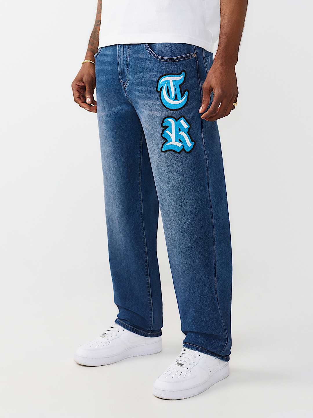 JEANS HOLGADOS BOBBI CON APLIQUE, image 1