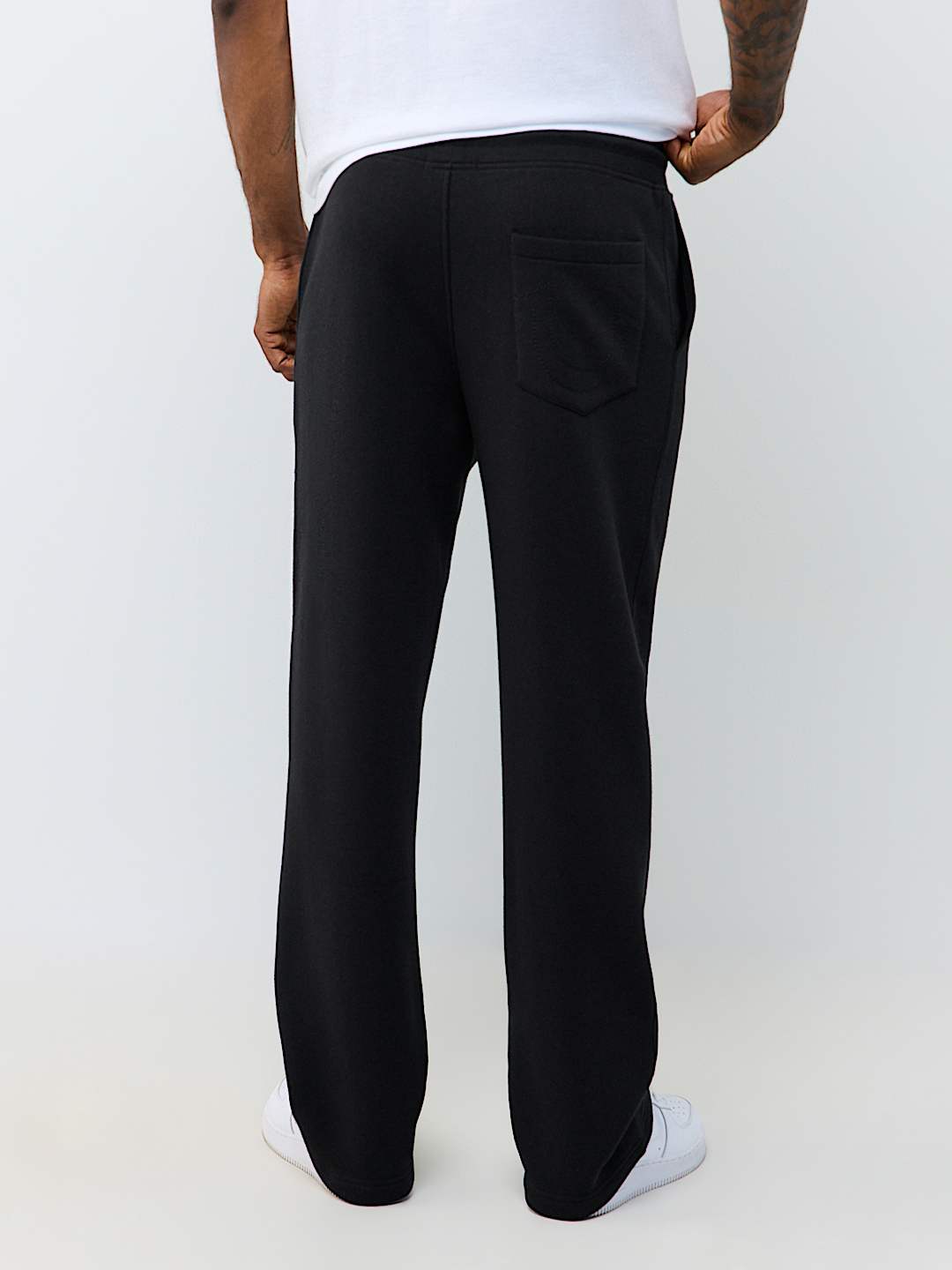 PUFF-PRINT LOGO SCRIPT PANT