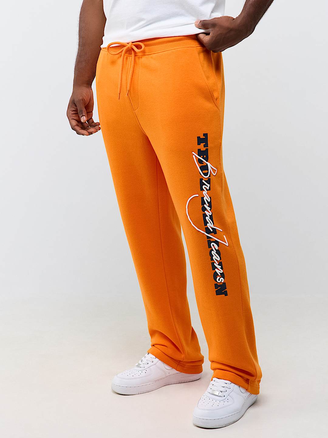 PUFF-PRINT LOGO SCRIPT PANT