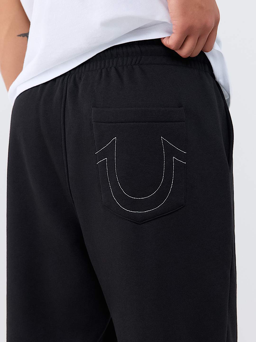 RETRO HORSESHOE JOGGER