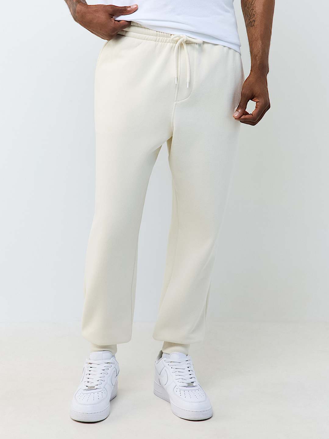 RETRO HORSESHOE JOGGER