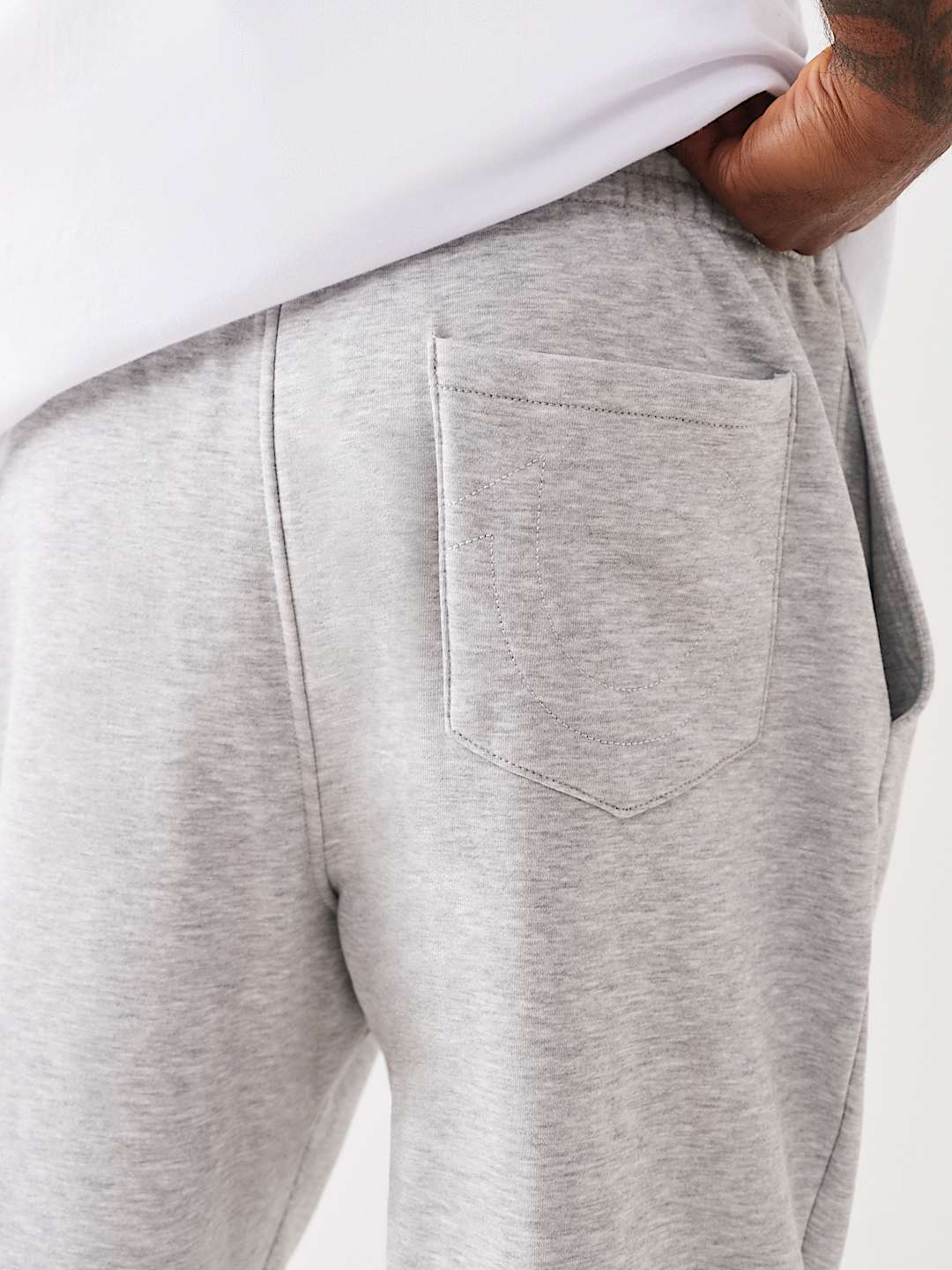 WREATH HORSESHOE JOGGER