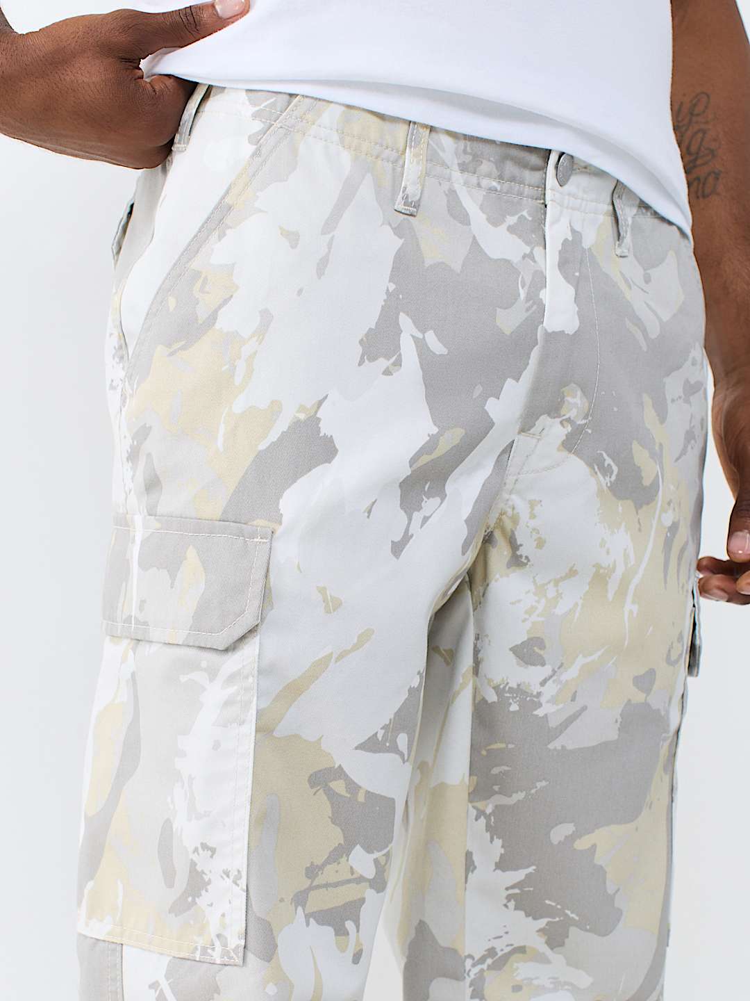 ABSTRACT CAMO CARGO PANT