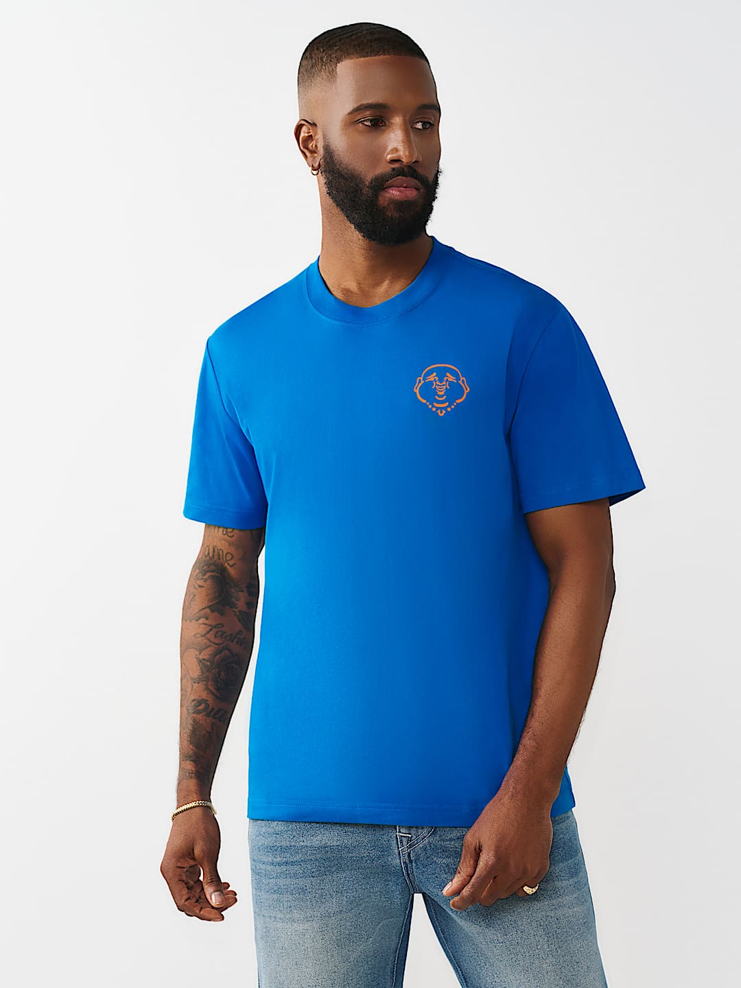 MULTI-LOGO APPLIQU&Eacute;  TEE