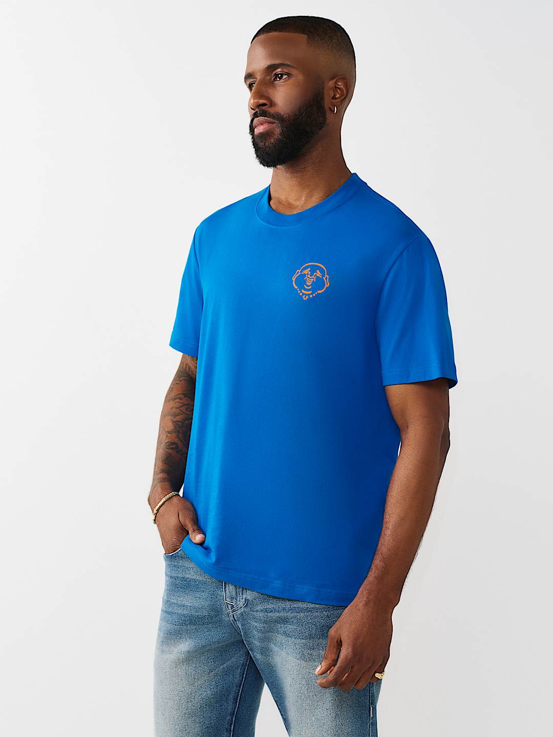 MULTI-LOGO APPLIQU&Eacute;  TEE