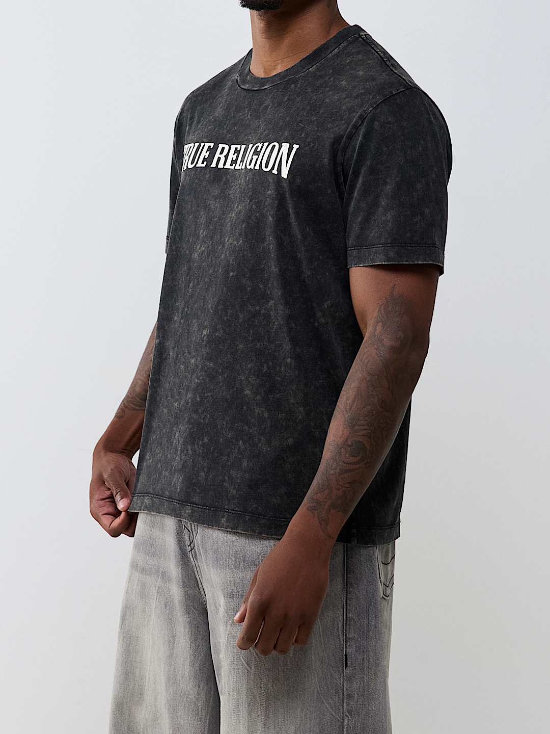 WASHED HORSESHOE TEE