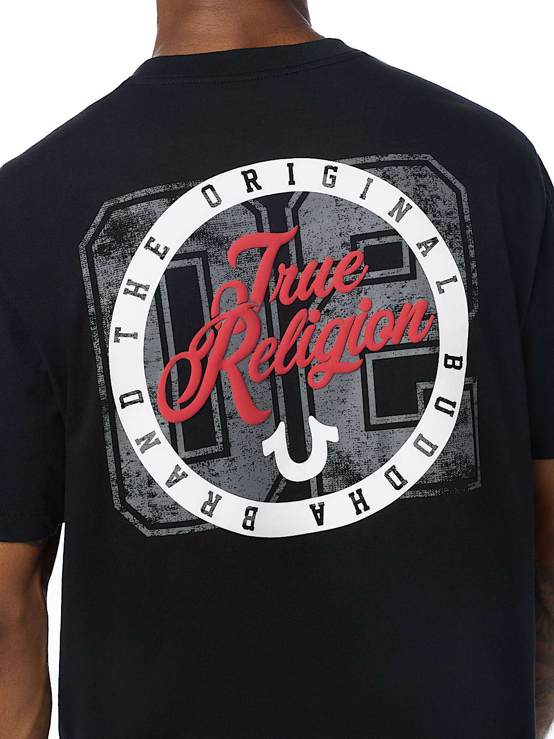 02 HORSESHOE TEE