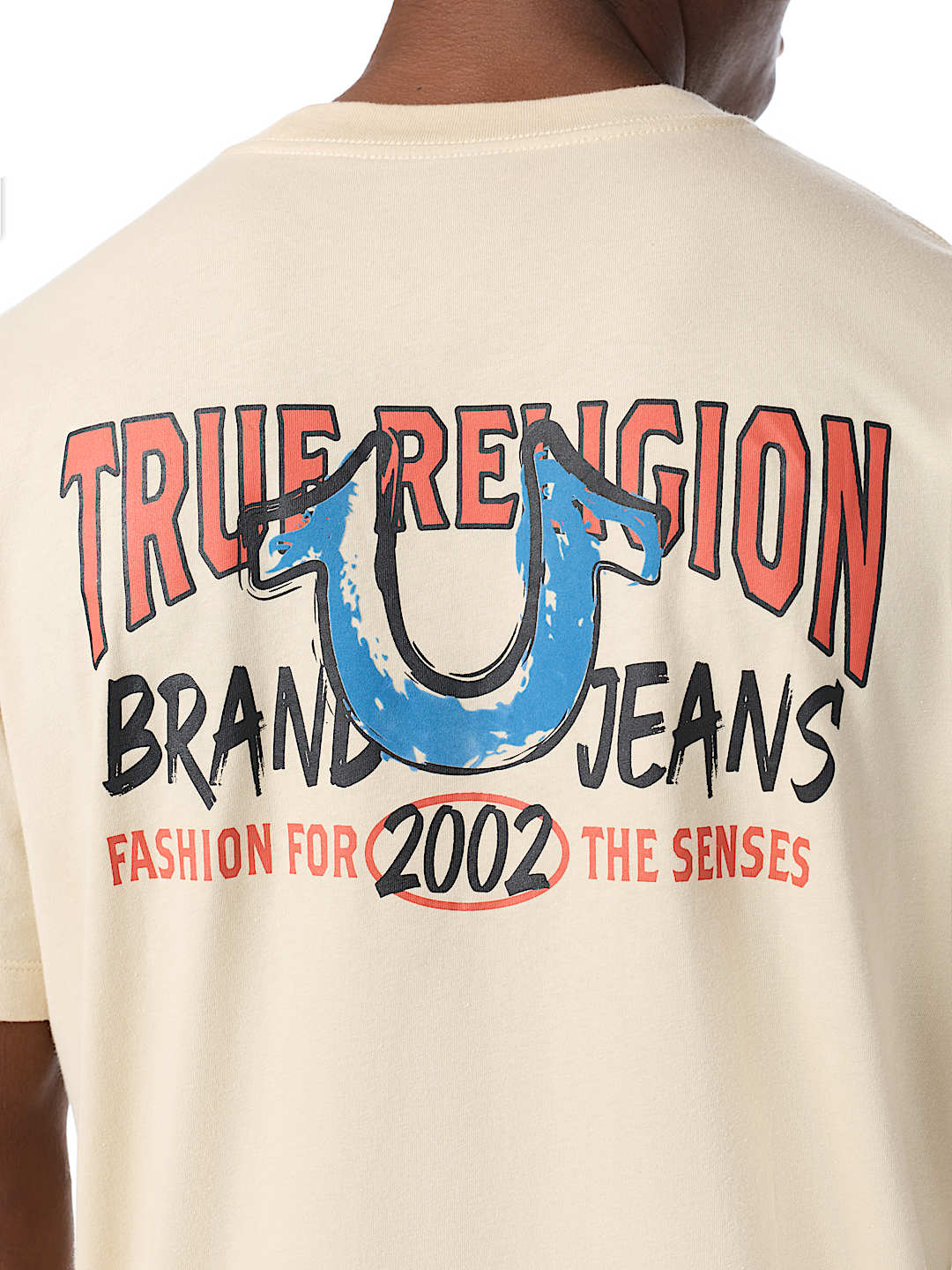 FASHION SENSES HORSESHOE TEE
