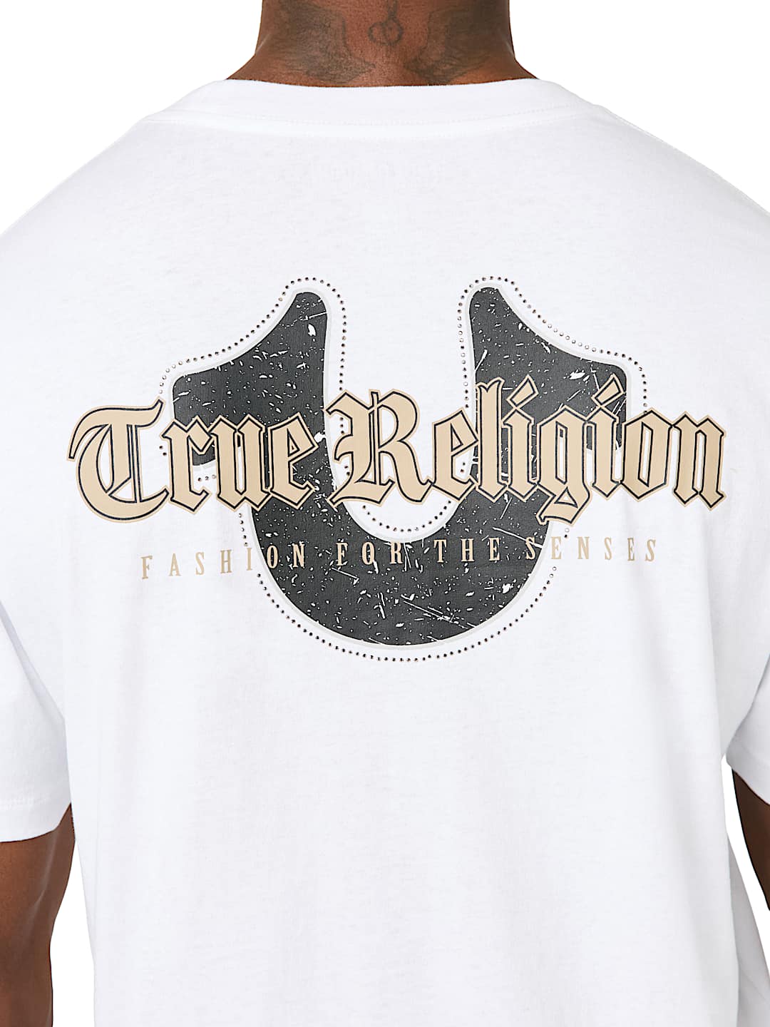 DISTRESSED HORSESHOE TEE