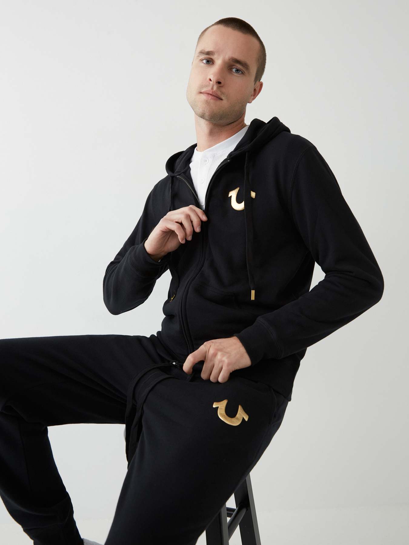 LOGO ZIP HOODIE