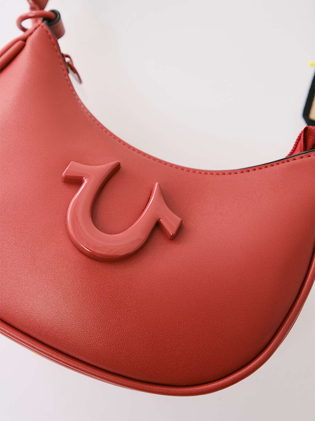 LOGO STRAP HOBO BAG | True Religion