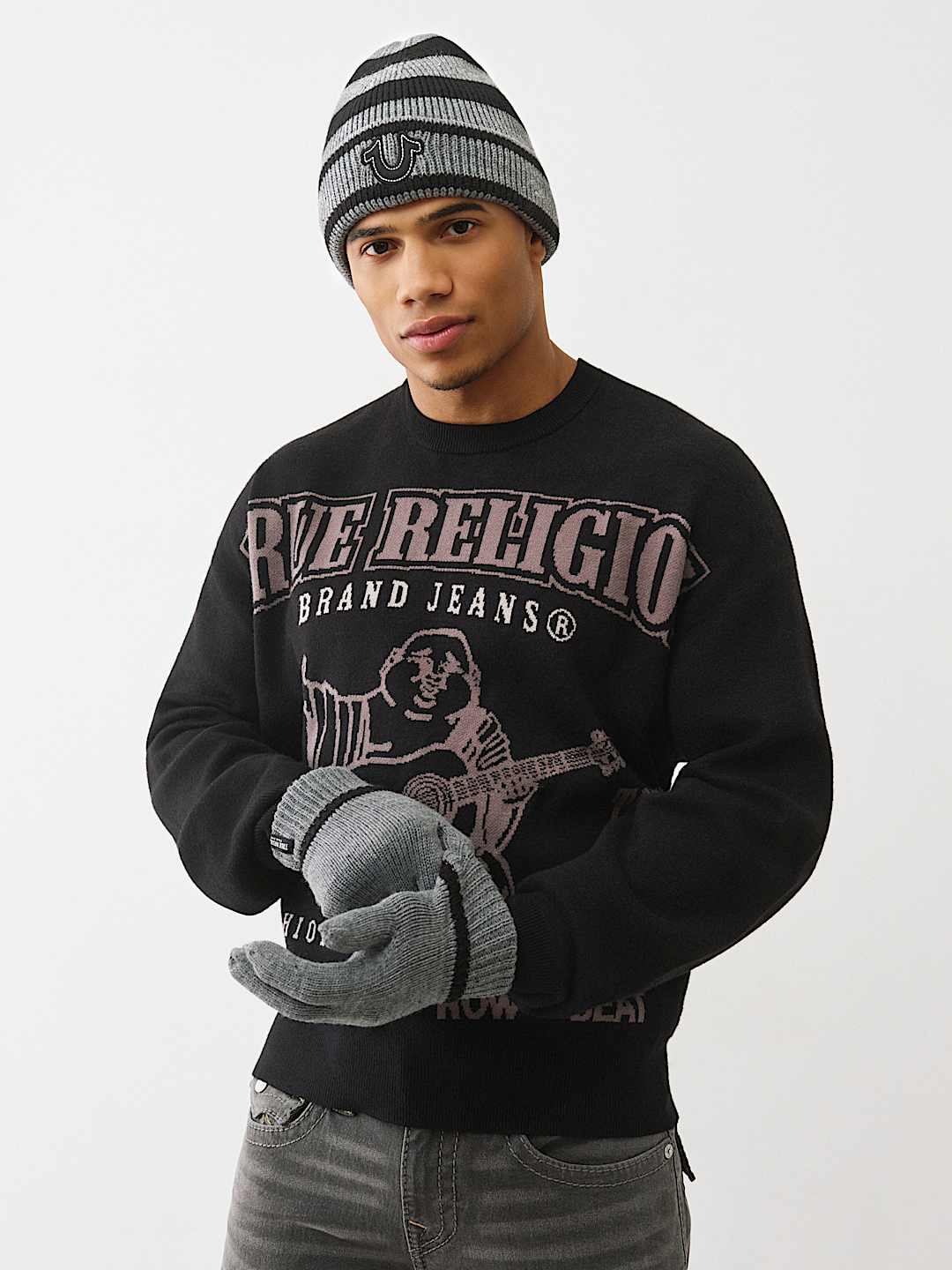 HORSESHOE BEANIE AND GLOVE SET, image 2