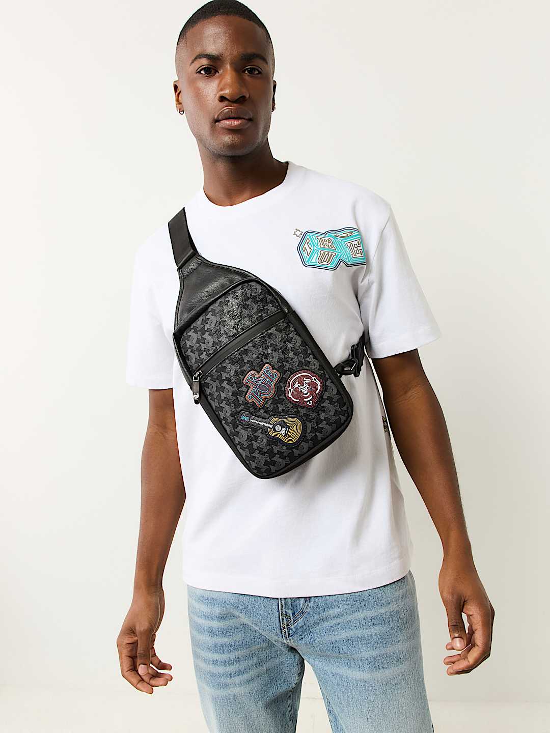 PATCH PU SLING BAG