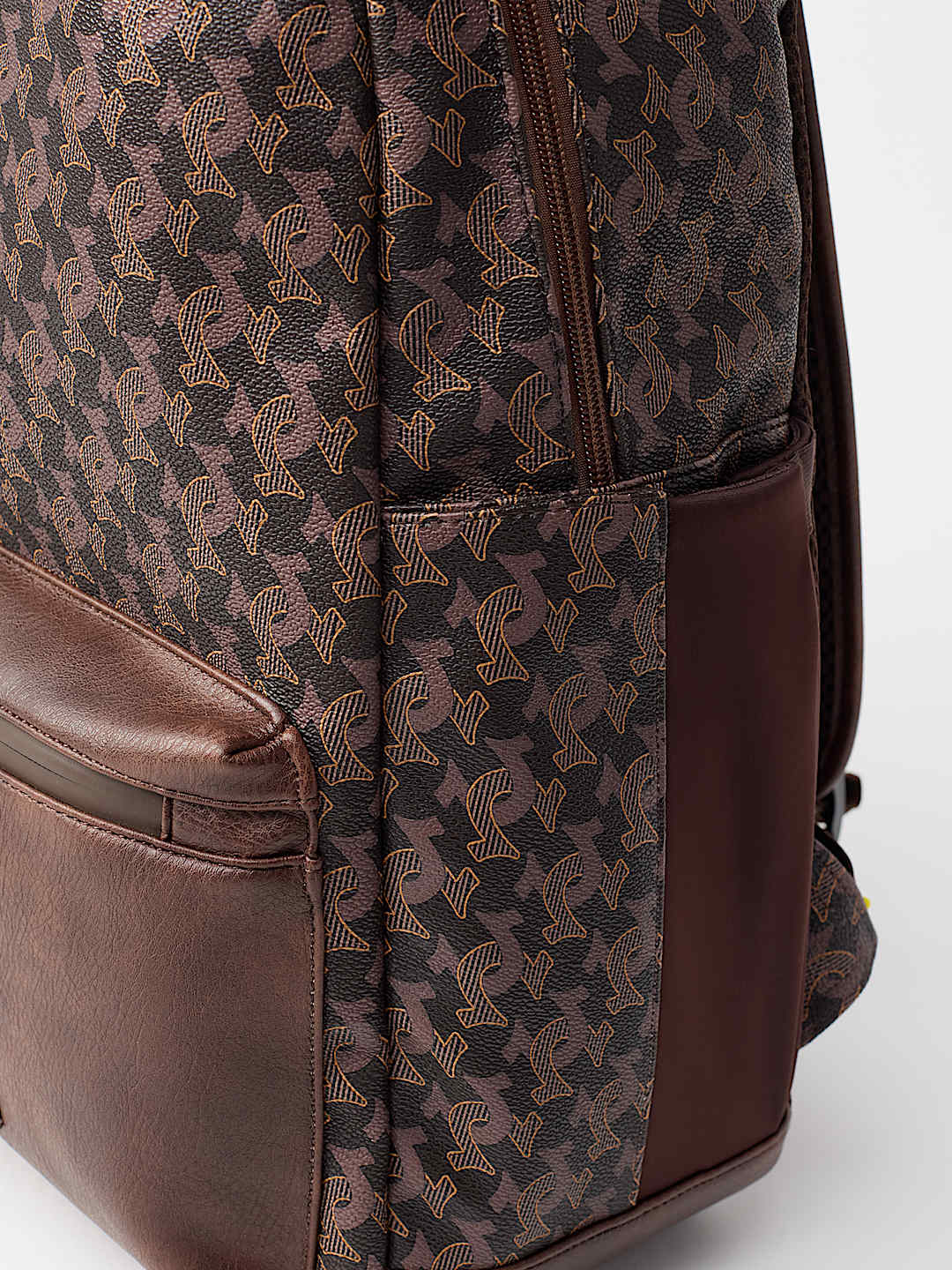 MOCHILA CON PATR&Oacute;N DE HERRADURA, image 6