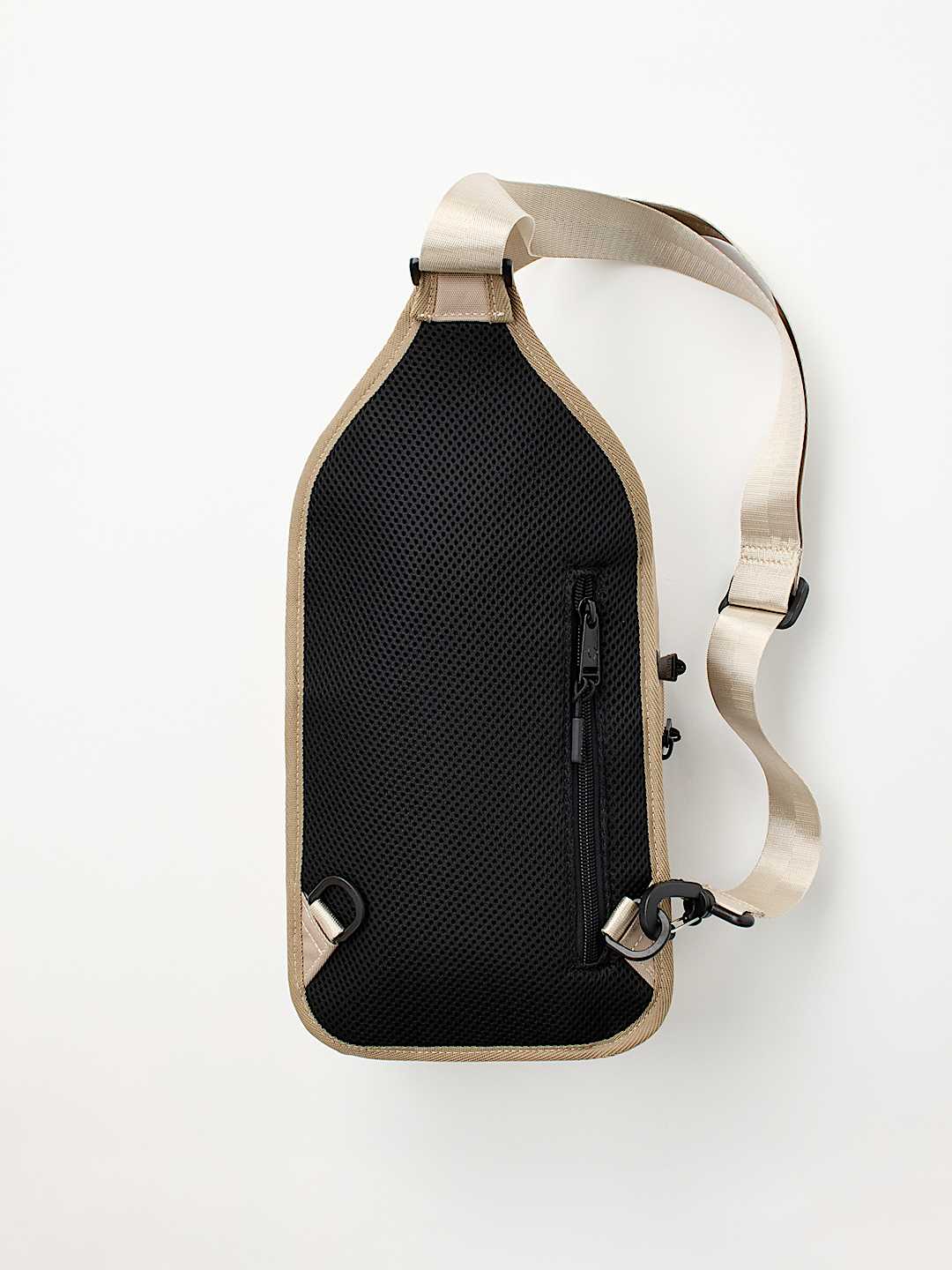 WORLD TOUR PATCH SLING BAG, image 4