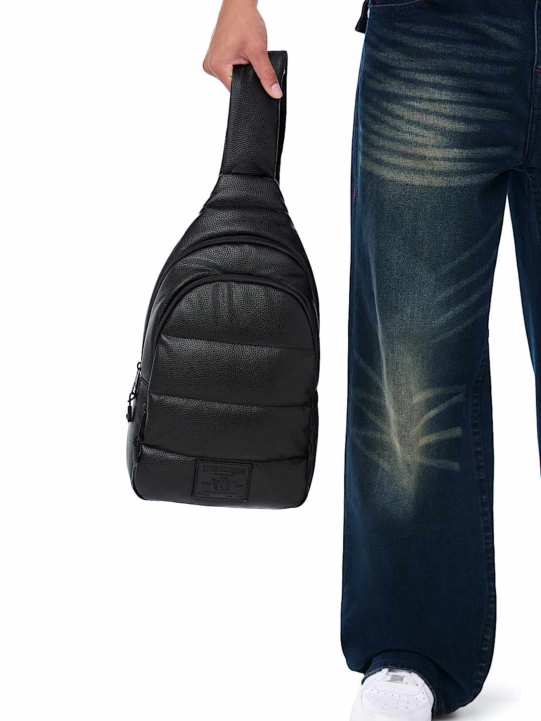 QUILTED SLING BAG