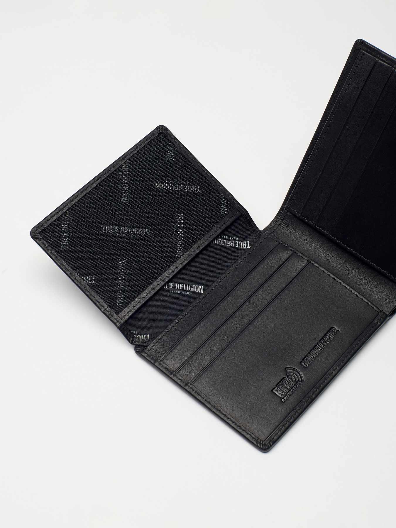 TRUE LOGO WALLET