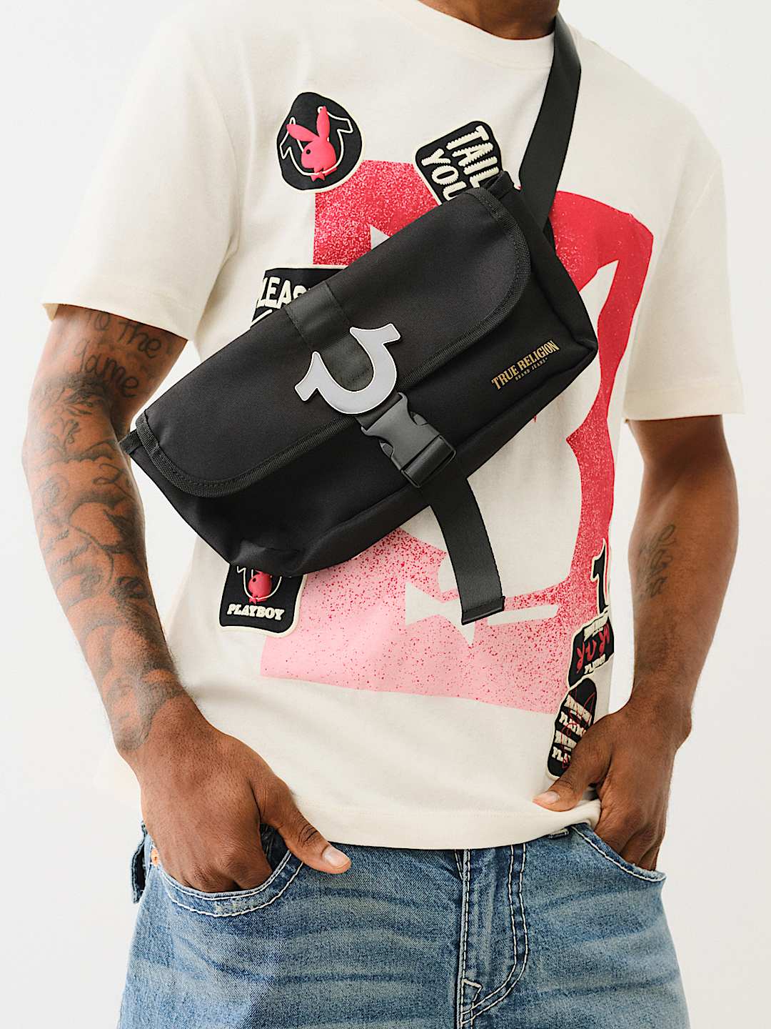 HORSESHOE FLAP SLING BAG