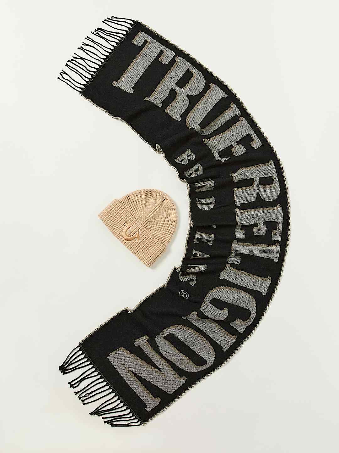 TRUE BEANIE & SCARF SET