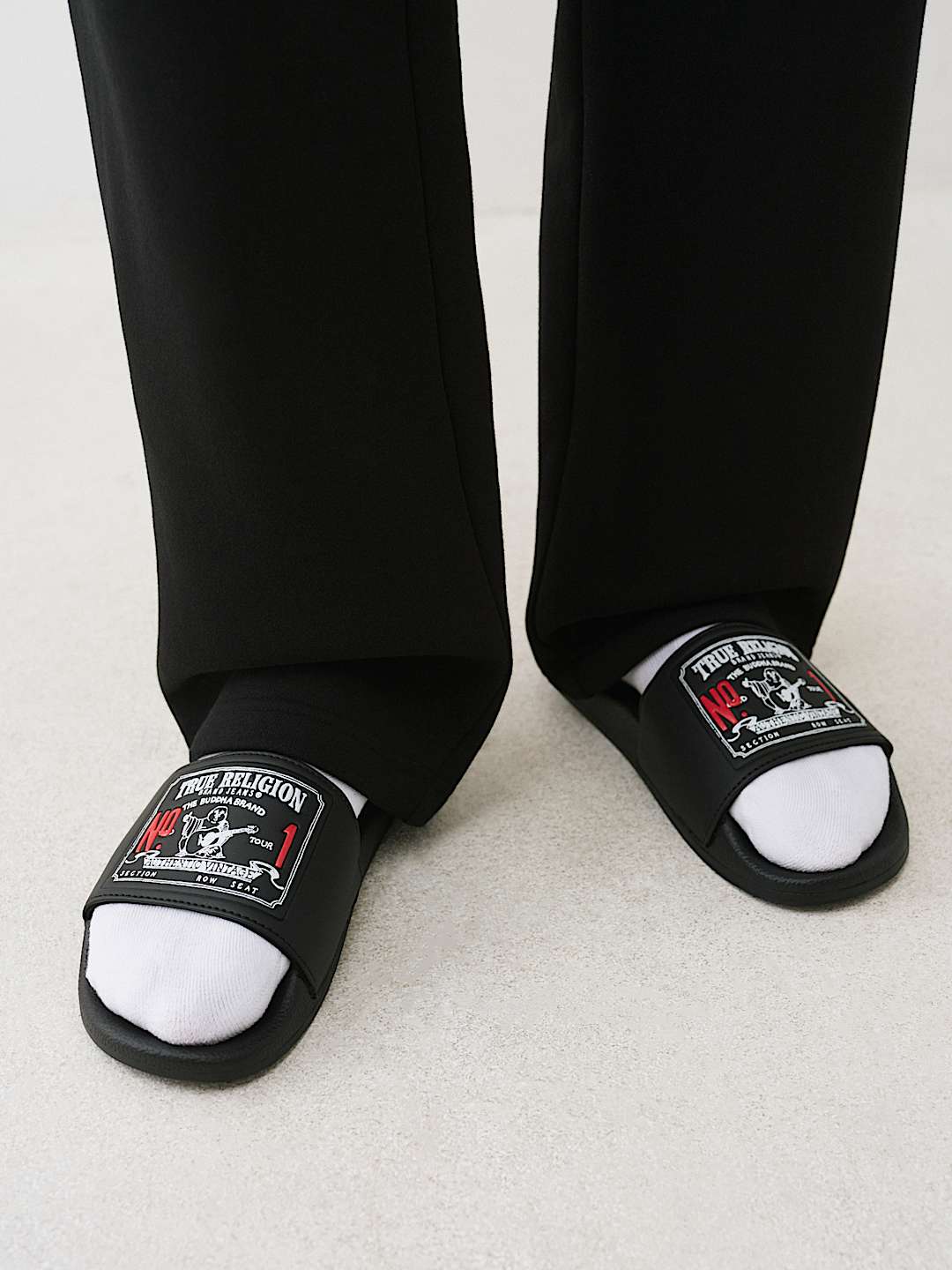 VINTAGE WORLD TOUR LOGO SLIDES