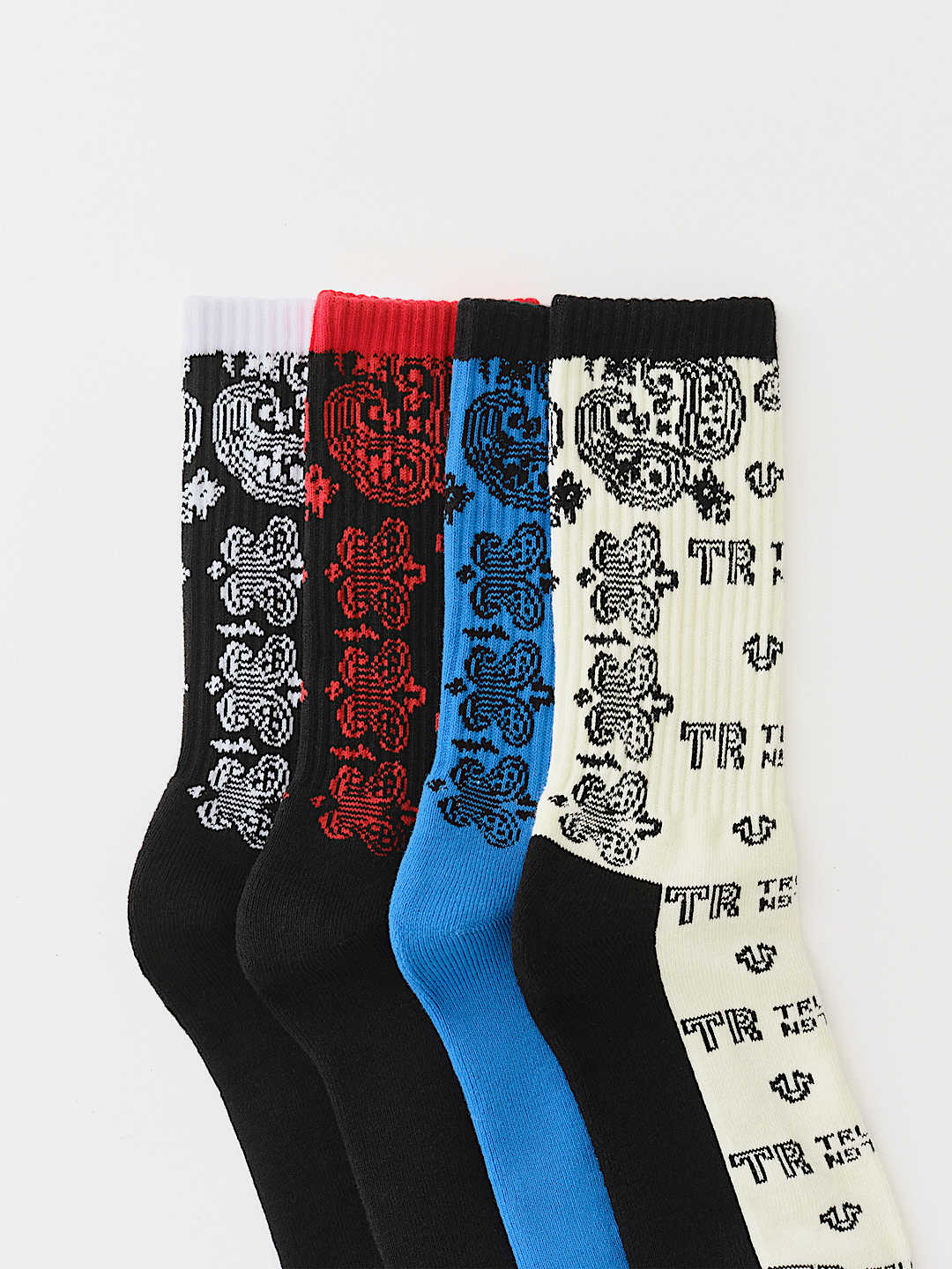 PAQUETE DE 4&nbsp;CALCETINES CON ESTAMPADO DE BANDANA, image 2