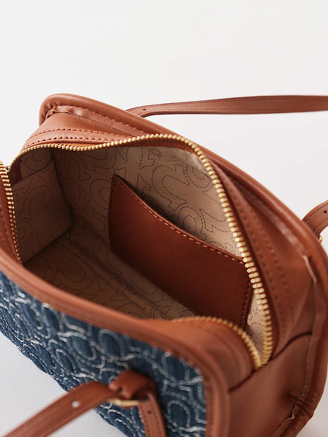 HORSESHOE ALLOVER PRINT HANDBAG, image 5