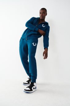 PANTALONES DEPORTIVOS CON LOGOTIPO