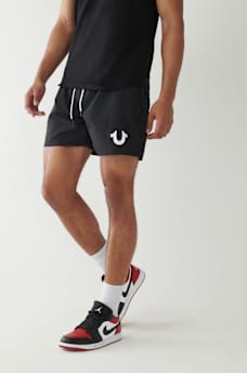 SHORTS DE PLAYA CONTRASTANTES