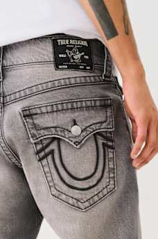 JEANS RECTOS RICKY BIG T CON HERRADURA EN RELIEVE