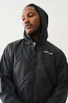 PACKABLE LIGHTWEIGHT HOODED WINDBREAKER, image 2