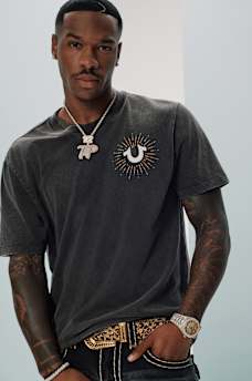 VINTAGE SHINING CREST TEE, image 2