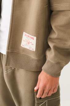 SUDADERA CON CAPUCHA Y CIERRE HOLGADA TIPO CARGO REMIX