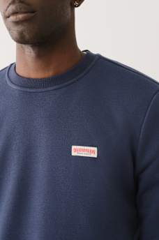 OG LOGO PATCH CREW SWEATSHIRT, image 2