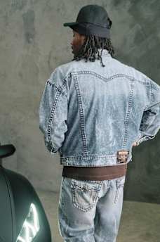 BOXY SUPER T CROPPED DENIM JACKET, image 2