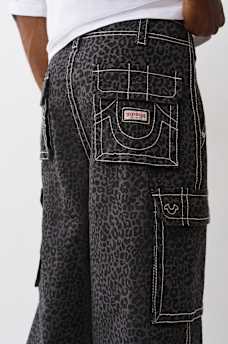 PANTALONES CARPINTEROS HOLGADOS BIG T DE LEOPARDO, image 5