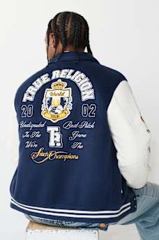 CHAQUETA UNIVERSITARIA DE LANA CON UN ESCUDO, image 3