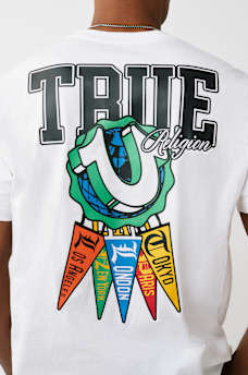 CAMISETA CON GR&Aacute;FICO DE BANDERINES CON HERRADURA, image 1