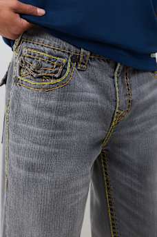 BOBBY EMBROIDERED BACK POCKET FLAP BAGGY JEAN 32" 