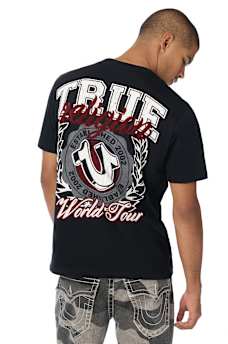 CAMISETA CON ESCUDO Y HERRADURA