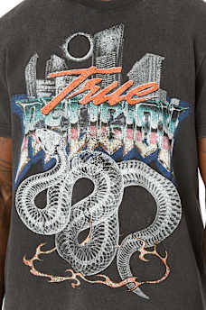 WASHED SNAKEBITE HEAVYWEIGHT TEE