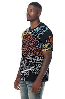 TROPHY TEE