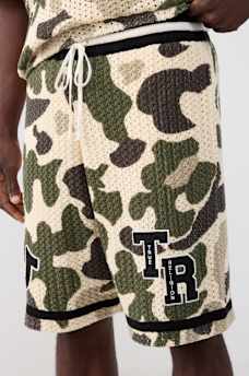 SHORTS DE CROCHET DE TEJIDO ABIERTO ESTAMPA CAMUFLAJE, image 1