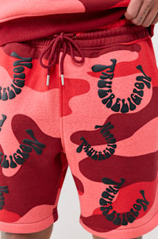 CAMO GROOVY HORSESHOE FLEECE SHORT