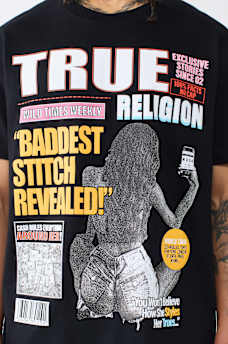 TABLOID LOGO TEE